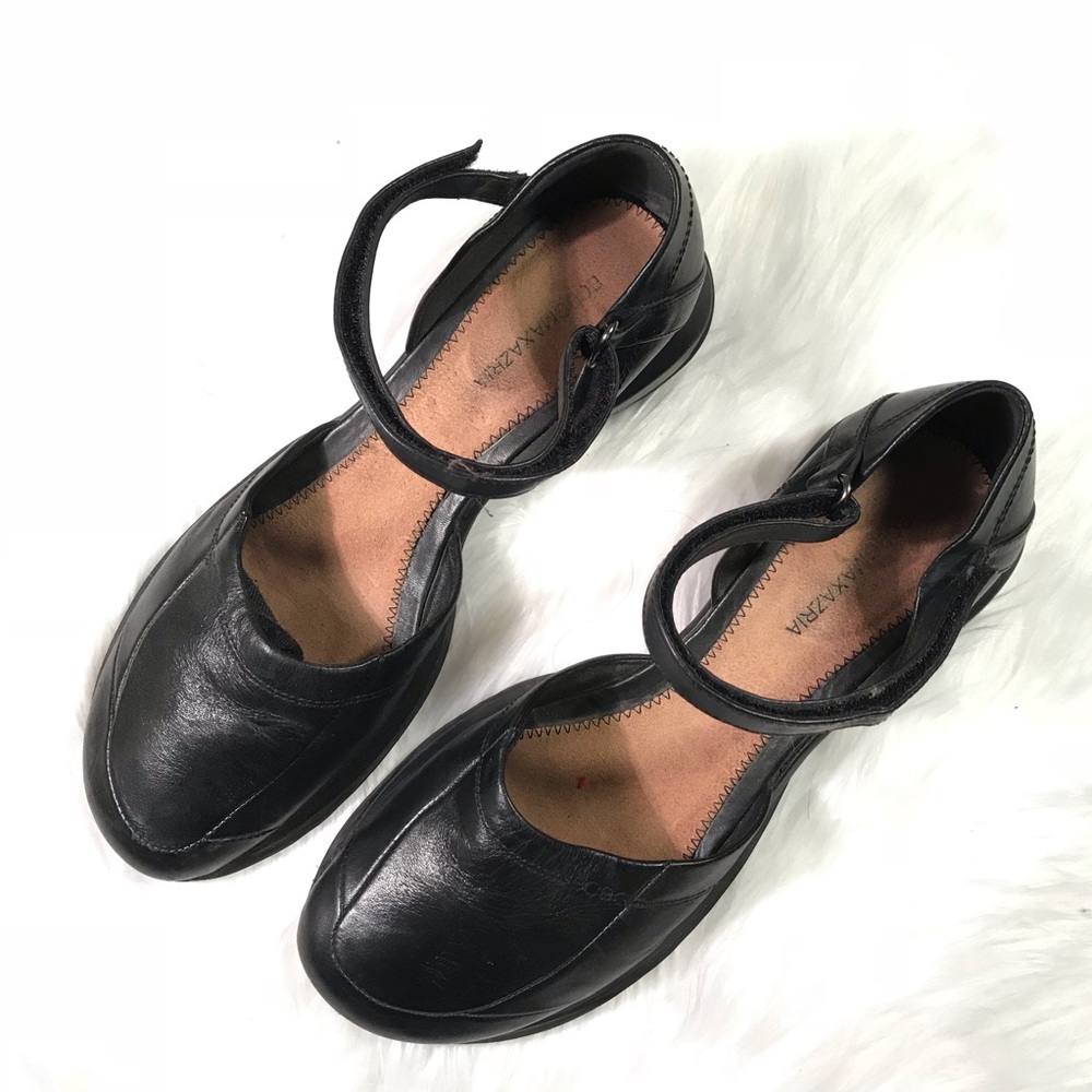 BCBG MaxAzria maryjane shoes. Size 8.5